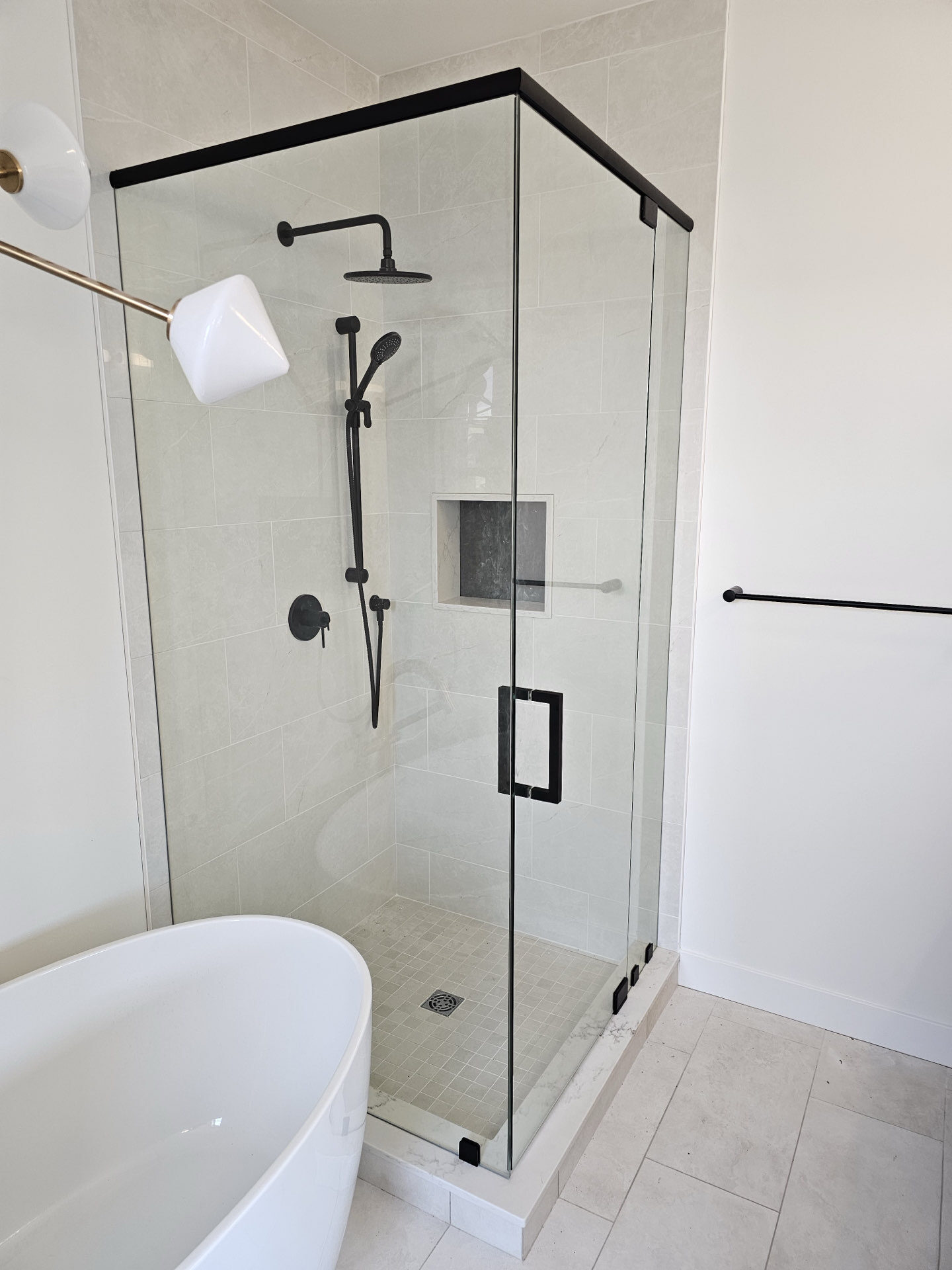 glass showers kamloops